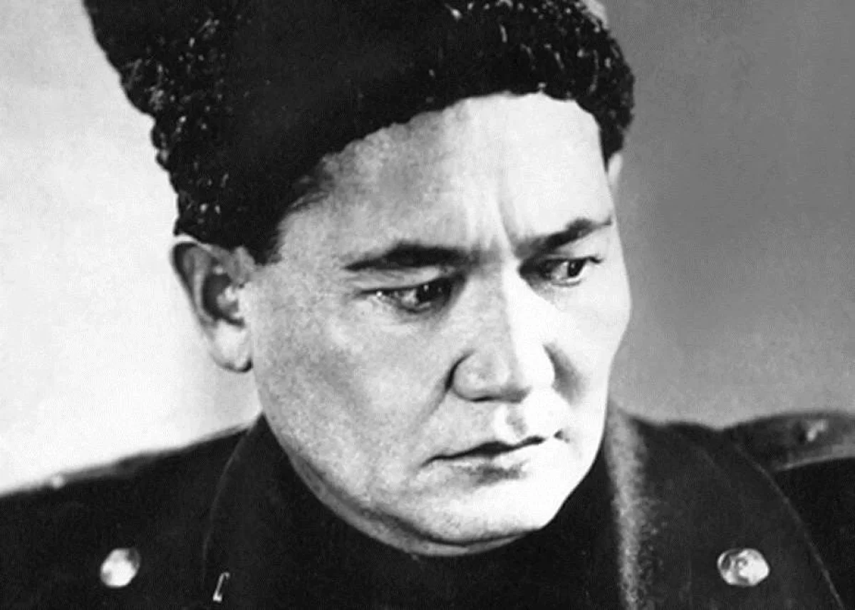 Маржан ЕРШУ: «Алып» поэма