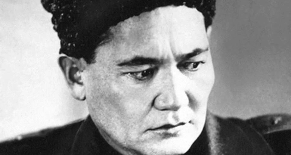 Маржан ЕРШУ: «Алып» поэма